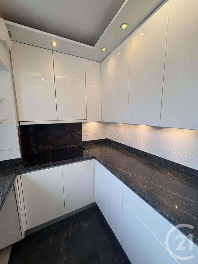 Appartement F3 &agrave; louer - 3 pi&egrave;ces - 84,10 m2 - Paris - 75020 - ILE-DE-FRANCE