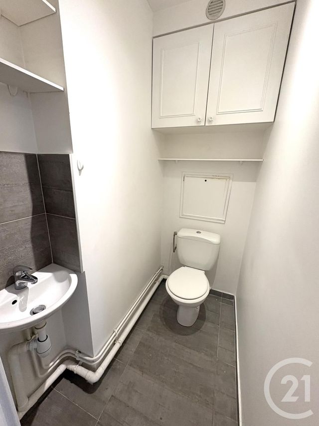 Appartement F3 &agrave; louer - 3 pi&egrave;ces - 84,10 m2 - Paris - 75020 - ILE-DE-FRANCE