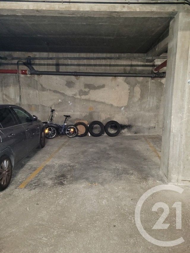 parking - PARIS - 75020