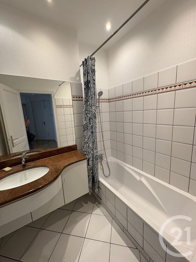 Appartement F2 &agrave; louer - 2 pi&egrave;ces - 52,08 m2 - Paris - 75012 - ILE-DE-FRANCE