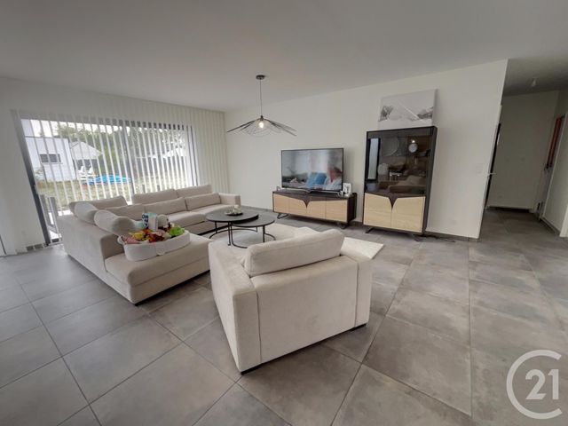 Maison à vendre - 6 pièces - 202,85 m2 - St Ay - 45 - CENTRE