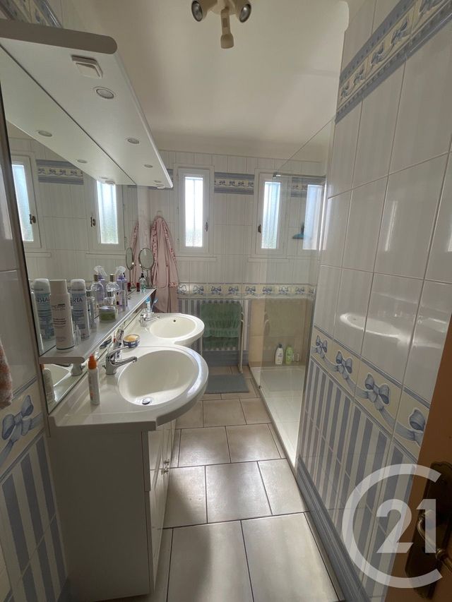 Maison &agrave; vendre - 4 pi&egrave;ces - 88,91 m2 - St Hilaire St Mesmin - 45 - CENTRE