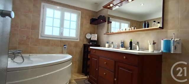 Maison à vendre - 6 pièces - 187,57 m2 - St Ay - 45 - CENTRE