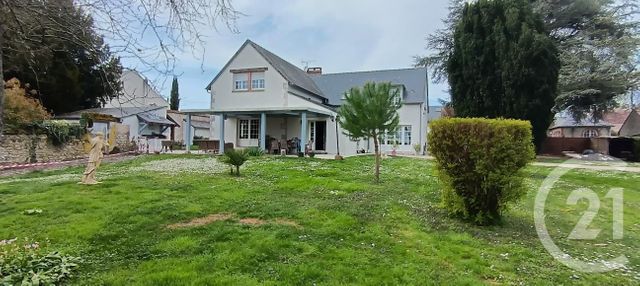 Maison à vendre - 6 pièces - 187,57 m2 - St Ay - 45 - CENTRE