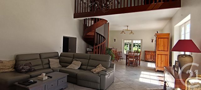 Maison à vendre - 6 pièces - 187,57 m2 - St Ay - 45 - CENTRE