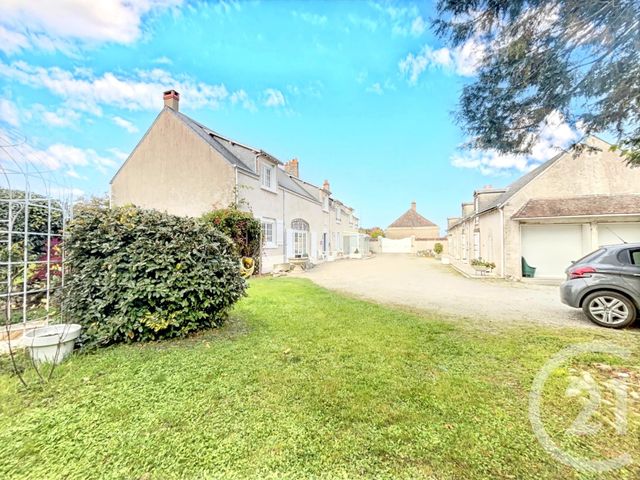 Maison à vendre - 7 pièces - 332 m2 - Villorceau - 45 - CENTRE