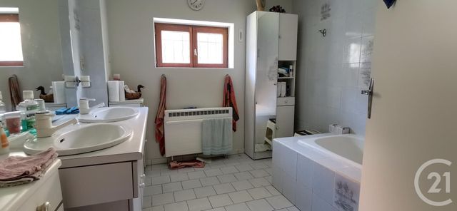 Maison &agrave; vendre - 7 pi&egrave;ces - 167,22 m2 - La Ferte St Cyr - 41 - CENTRE