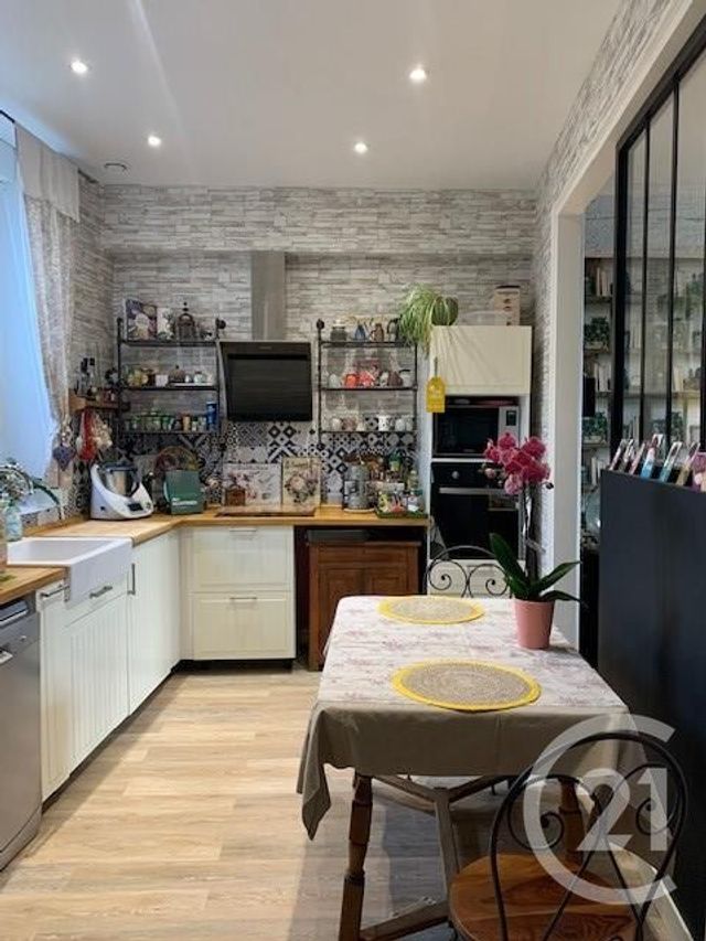 Appartement F7 à vendre - 7 pièces - 186,42 m2 - Beaugency - 45 - CENTRE