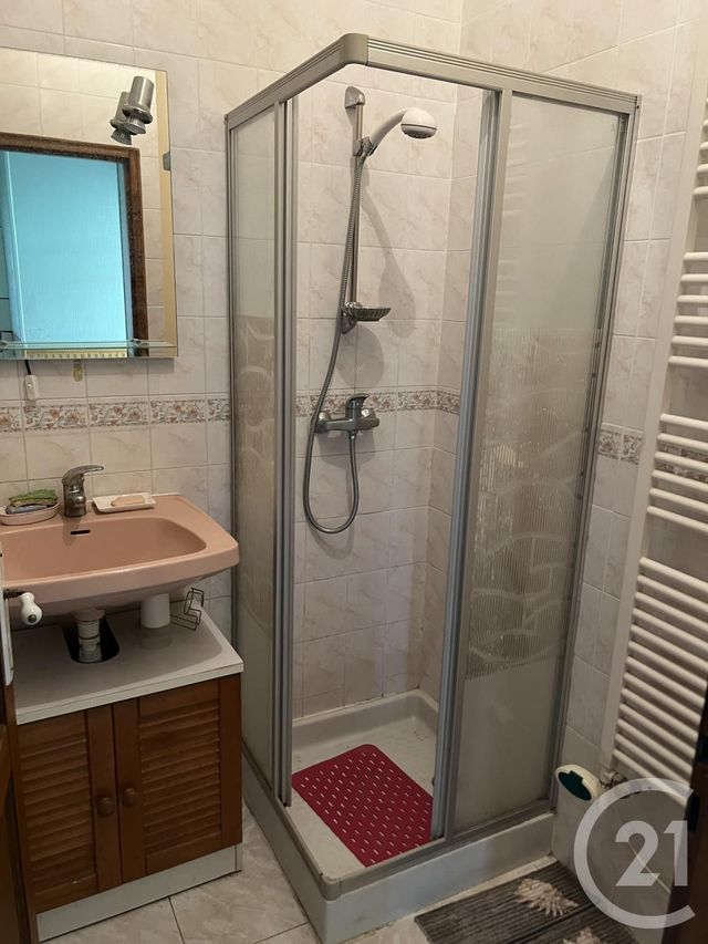 Maison &agrave; louer - 6 pi&egrave;ces - 169,66 m2 - Dry - 45 - CENTRE