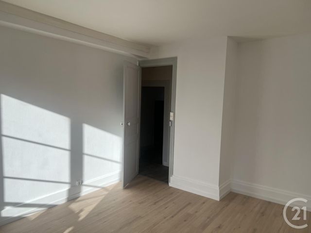 Appartement F2 &agrave; louer - 2 pi&egrave;ces - 42 m2 - Beaugency - 45 - CENTRE