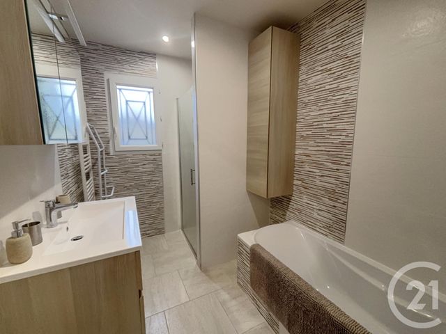 Maison à vendre - 5 pièces - 108,24 m2 - Coulmiers - 45 - CENTRE