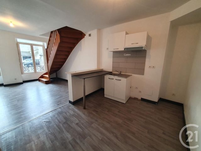 Appartement Duplex &agrave; louer - 2 pi&egrave;ces - 40,82 m2 - Beaugency - 45 - CENTRE