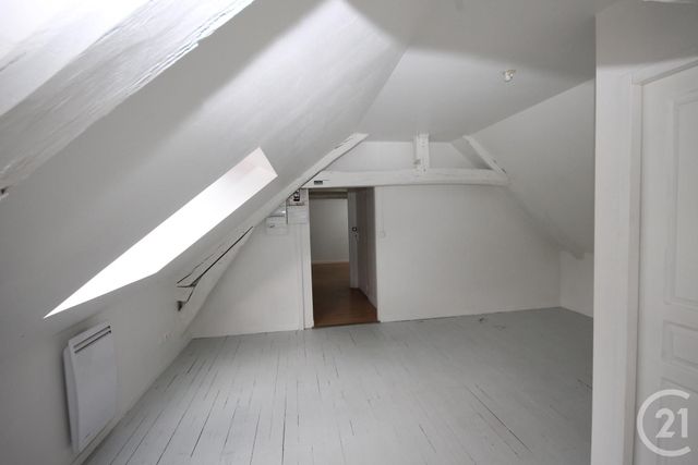 Appartement F2 &agrave; louer - 2 pi&egrave;ces - 30,70 m2 - Beaugency - 45 - CENTRE