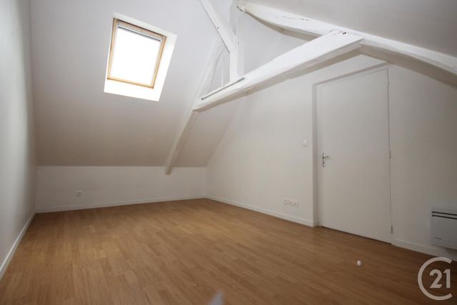 Appartement F2 &agrave; louer - 2 pi&egrave;ces - 30,70 m2 - Beaugency - 45 - CENTRE