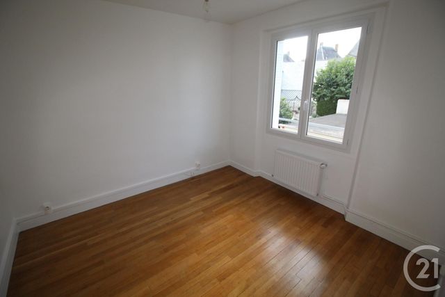 Appartement &agrave; louer - 3 pi&egrave;ces - 60,50 m2 - Beaugency - 45 - CENTRE