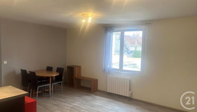 Appartement F2 &agrave; louer - 2 pi&egrave;ces - 39,80 m2 - Meung Sur Loire - 45 - CENTRE