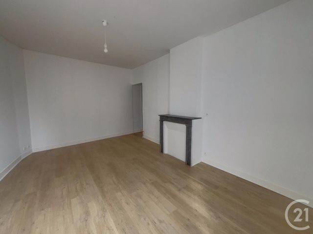 Appartement F2 &agrave; louer - 3 pi&egrave;ces - 66 m2 - Clery St Andre - 45 - CENTRE