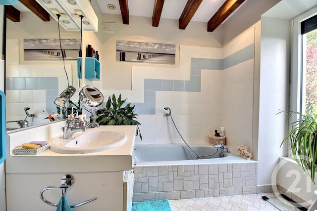 Maison à vendre - 6 pièces - 170 m2 - La Ferte Gaucher - 77 - ILE-DE-FRANCE