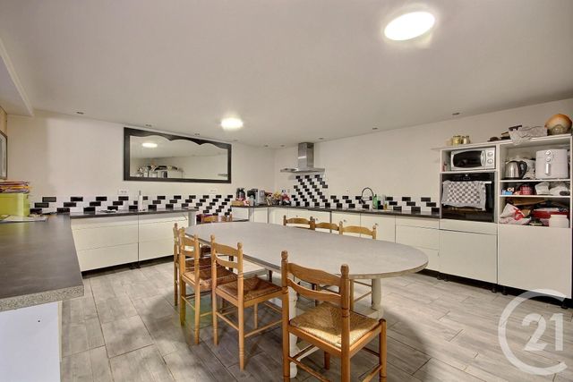 Maison à vendre - 11 pièces - 400 m2 - La Ferte Gaucher - 77 - ILE-DE-FRANCE