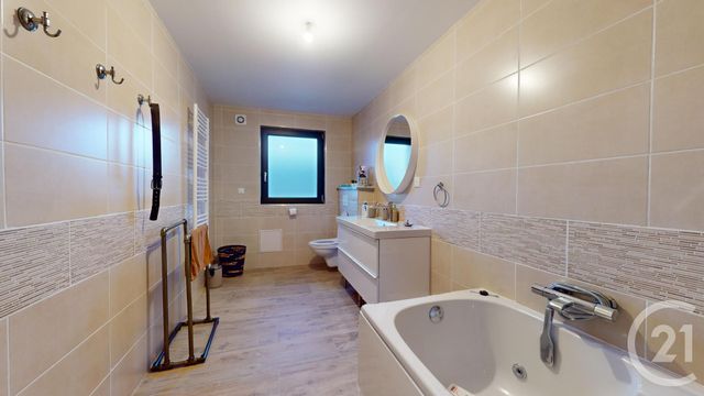 Maison à vendre - 7 pièces - 220 m2 - La Ferte Gaucher - 77 - ILE-DE-FRANCE