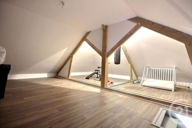 Maison à vendre - 7 pièces - 220 m2 - La Ferte Gaucher - 77 - ILE-DE-FRANCE