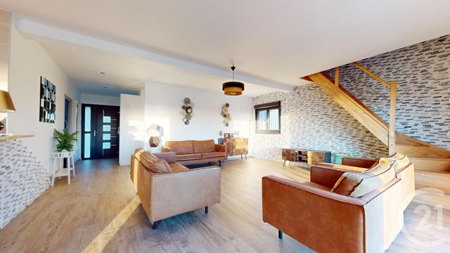 Maison à vendre - 7 pièces - 220 m2 - La Ferte Gaucher - 77 - ILE-DE-FRANCE