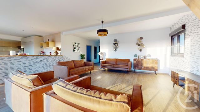 Maison à vendre - 7 pièces - 220 m2 - La Ferte Gaucher - 77 - ILE-DE-FRANCE