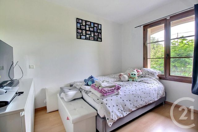 Maison à vendre - 8 pièces - 244 m2 - La Ferte Gaucher - 77 - ILE-DE-FRANCE