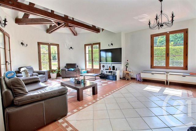 Maison à vendre - 8 pièces - 244 m2 - La Ferte Gaucher - 77 - ILE-DE-FRANCE
