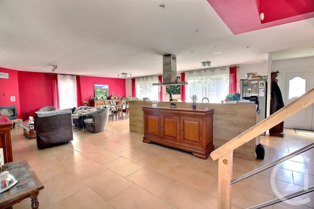 Maison à vendre - 6 pièces - 175 m2 - La Ferte Gaucher - 77 - ILE-DE-FRANCE