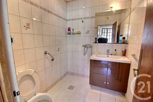Maison &agrave; vendre - 7 pi&egrave;ces - 198 m2 - La Ferte Gaucher - 77 - ILE-DE-FRANCE