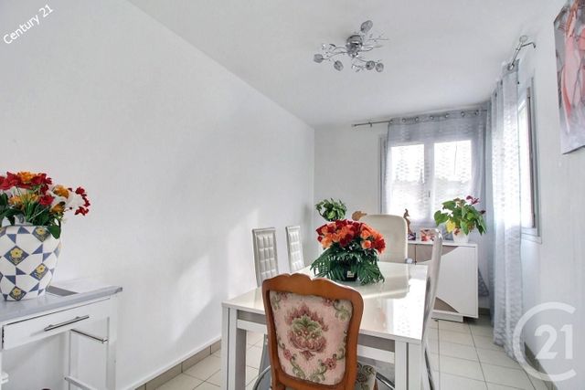 Appartement F4 &agrave; vendre - 4 pi&egrave;ces - 63,05 m2 - Chateau Thierry - 02 - PICARDIE