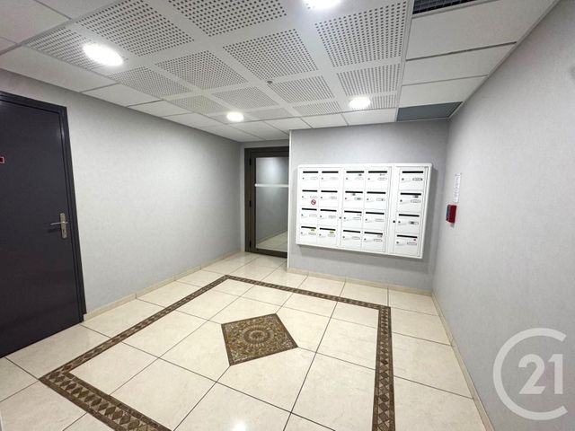 Appartement F3 &agrave; vendre - 3 pi&egrave;ces - 68,10 m2 - Chateau Thierry - 02 - PICARDIE