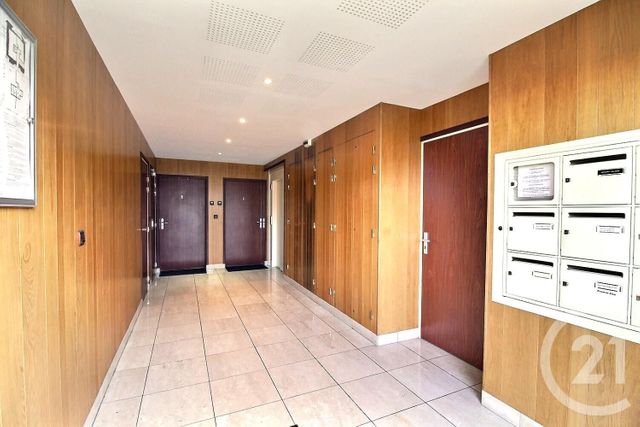 Appartement F4 &agrave; vendre - 4 pi&egrave;ces - 100,26 m2 - Chateau Thierry - 02 - PICARDIE
