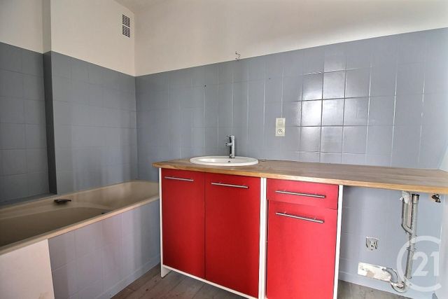 Appartement F3 &agrave; vendre - 3 pi&egrave;ces - 62,78 m2 - Chateau Thierry - 02 - PICARDIE