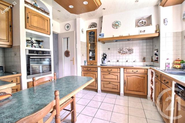 Maison &agrave; vendre - 7 pi&egrave;ces - 155,90 m2 - La Ferte Sous Jouarre - 77 - ILE-DE-FRANCE