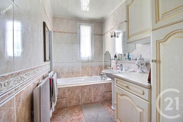 Maison &agrave; vendre - 7 pi&egrave;ces - 155,90 m2 - La Ferte Sous Jouarre - 77 - ILE-DE-FRANCE