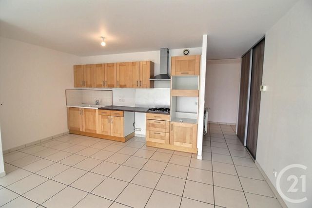 Appartement F3 &agrave; vendre - 3 pi&egrave;ces - 85,92 m2 - Chateau Thierry - 02 - PICARDIE