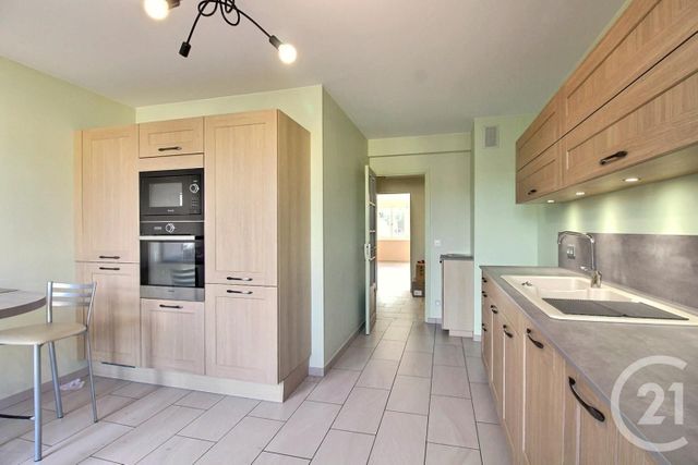 Appartement F4 &agrave; vendre - 4 pi&egrave;ces - 91,45 m2 - Chateau Thierry - 02 - PICARDIE