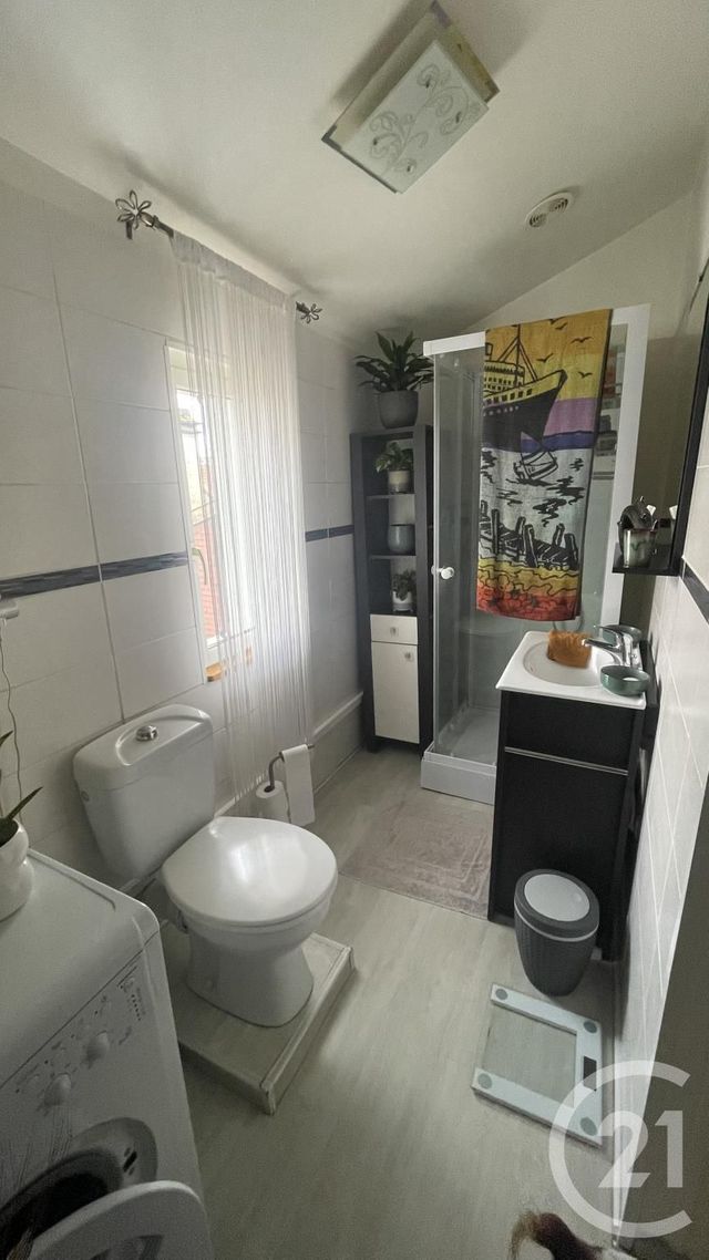 Appartement F5 &agrave; vendre - 5 pi&egrave;ces - 72,82 m2 - Chalons En Champagne - 51 - CHAMPAGNE-ARDENNE