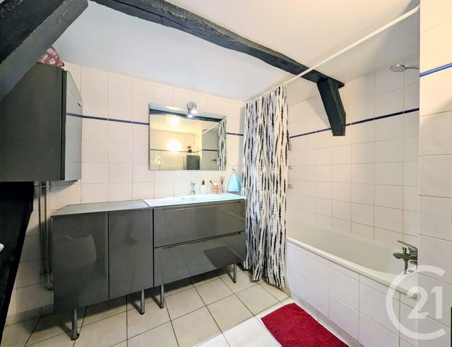 Appartement &agrave; vendre - 6 pi&egrave;ces - 96,33 m2 - Chalons En Champagne - 51 - CHAMPAGNE-ARDENNE