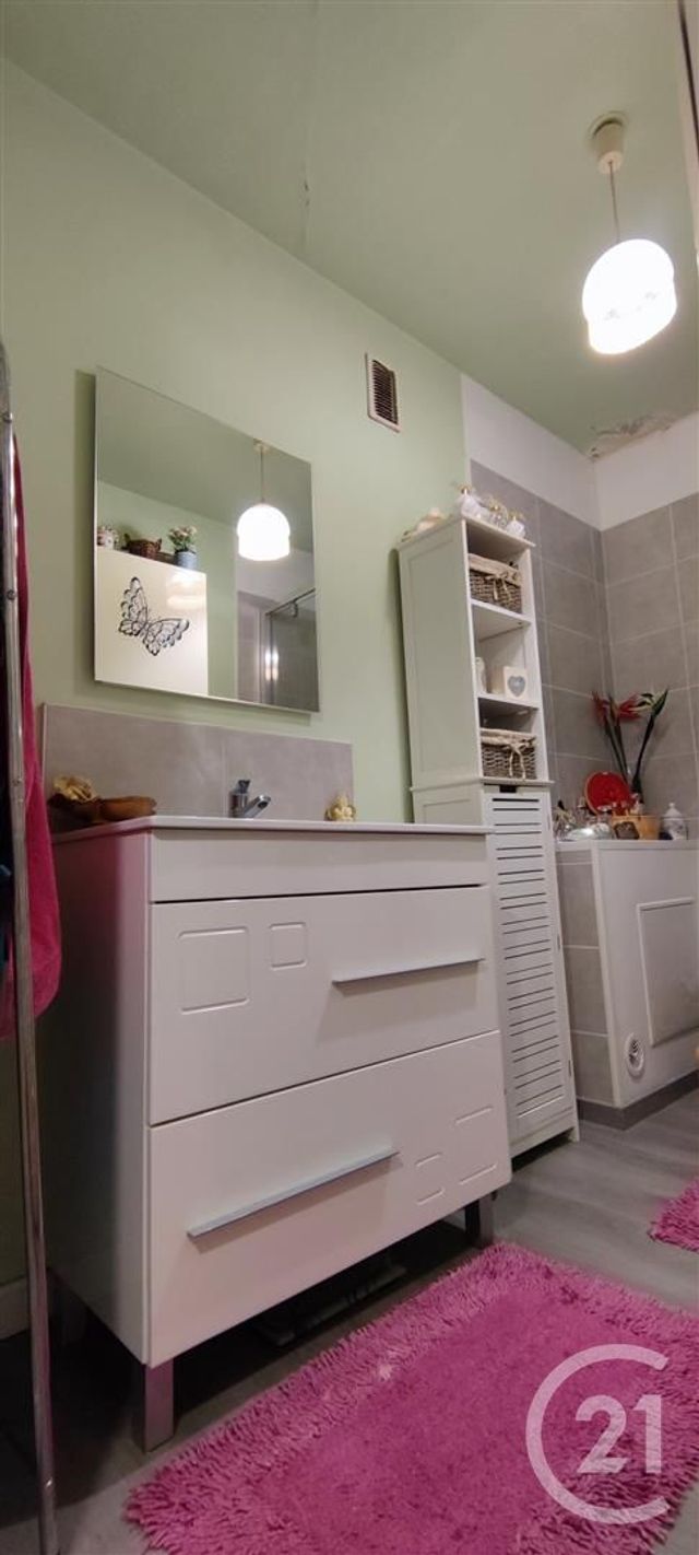 Appartement à vendre - 4 pièces - 70,37 m2 - Chalons En Champagne - 51 - CHAMPAGNE-ARDENNE