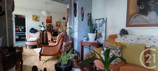 Appartement à vendre - 4 pièces - 70,37 m2 - Chalons En Champagne - 51 - CHAMPAGNE-ARDENNE