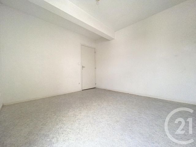 Appartement T4 à louer - 4 pièces - 108 m2 - Sarry - 51 - CHAMPAGNE-ARDENNE