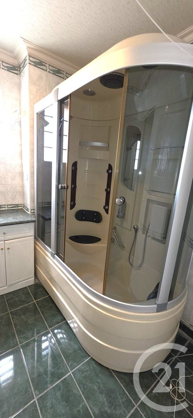 Appartement F3 &agrave; vendre - 3 pi&egrave;ces - 82,60 m2 - Chalons En Champagne - 51 - CHAMPAGNE-ARDENNE