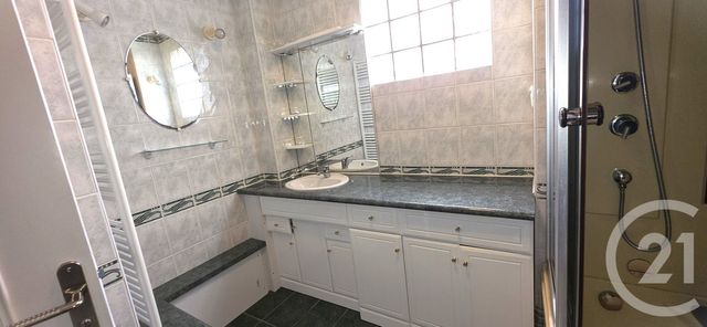 Appartement F3 &agrave; vendre - 3 pi&egrave;ces - 82,60 m2 - Chalons En Champagne - 51 - CHAMPAGNE-ARDENNE