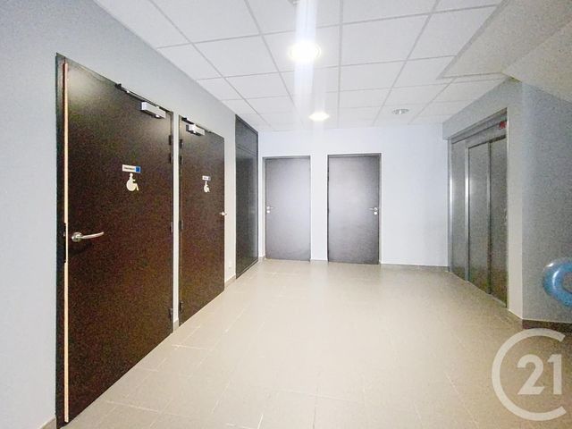Bureaux à louer - 64.5 m2 - 51 - Marne