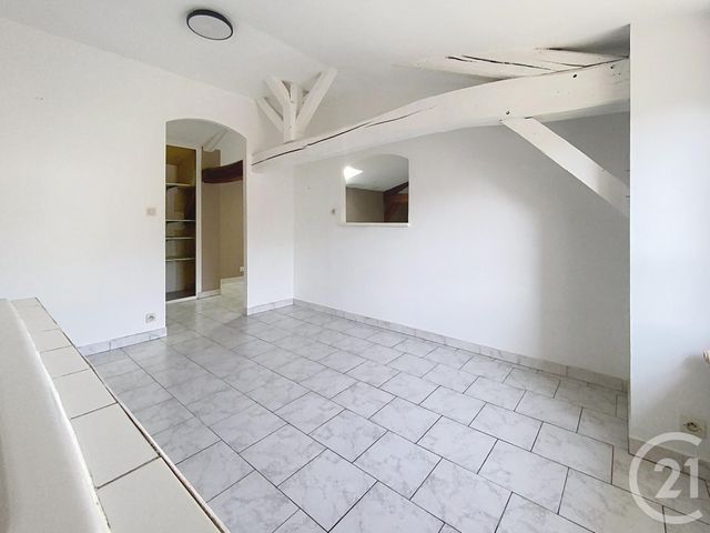 Appartement T1 &agrave; louer - 1 pi&egrave;ce - 74,79 m2 - Compertrix - 51 - CHAMPAGNE-ARDENNE