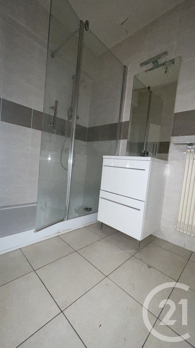 Appartement F3 &agrave; vendre - 3 pi&egrave;ces - 59 m2 - Chalons En Champagne - 51 - CHAMPAGNE-ARDENNE