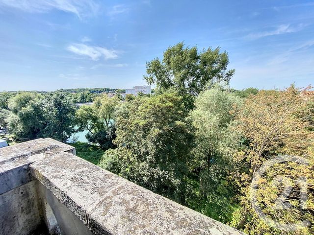 Appartement F2 &agrave; louer - 2 pi&egrave;ces - 54 m2 - Chalons En Champagne - 51 - CHAMPAGNE-ARDENNE